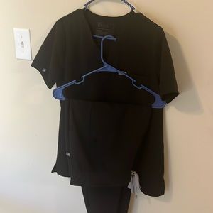 Women’s Figs set (Jamora jogger and Catarina Top)